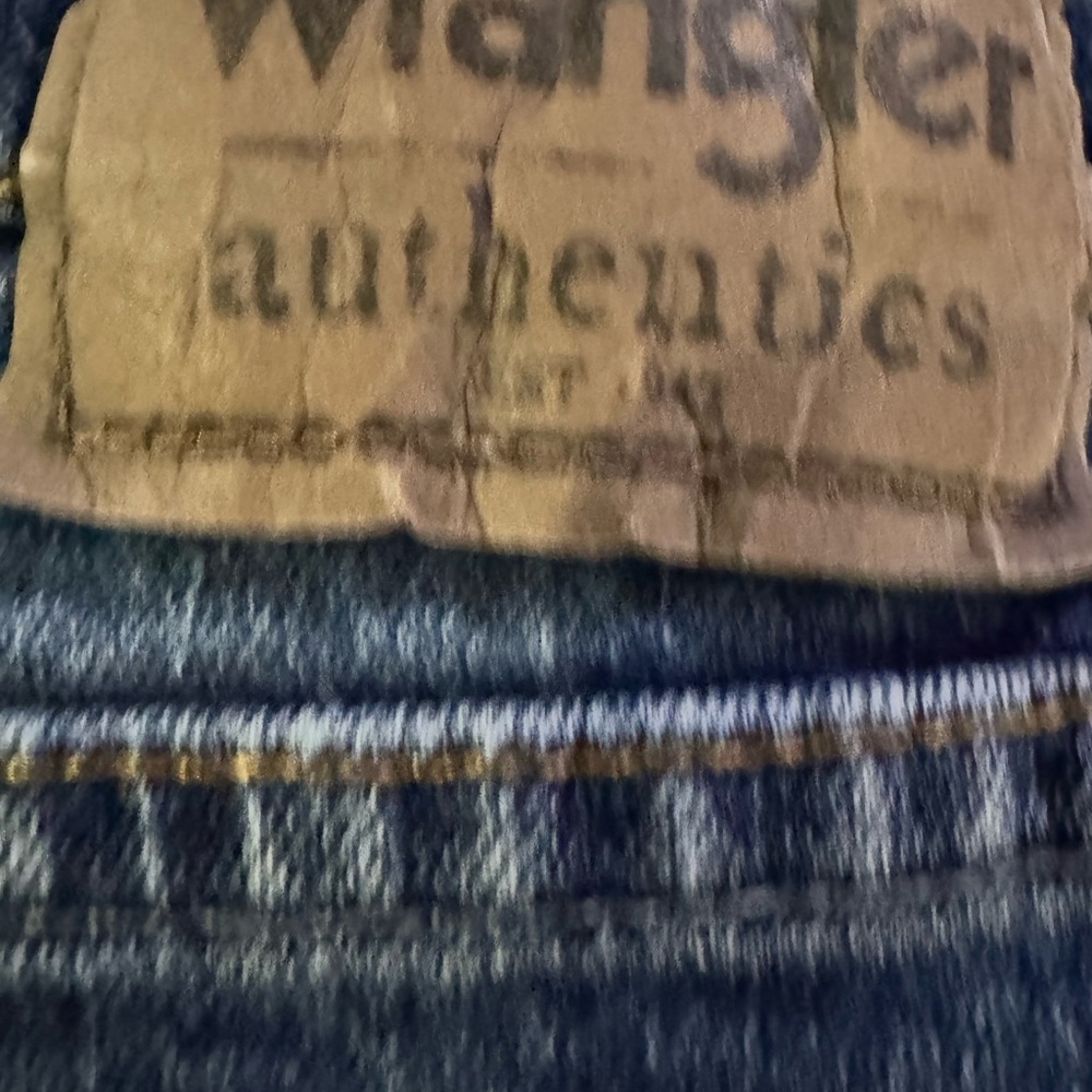 Wrangler Men's Classic Indigo Straight Jeans 52x32 - Picture 4 of 4